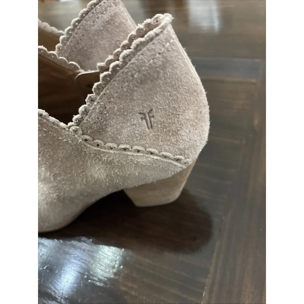 FRYE REED PALE BLUSH SUEDE LEATHER ZIP ANKLE SCALLOPED BOOTIE US 9